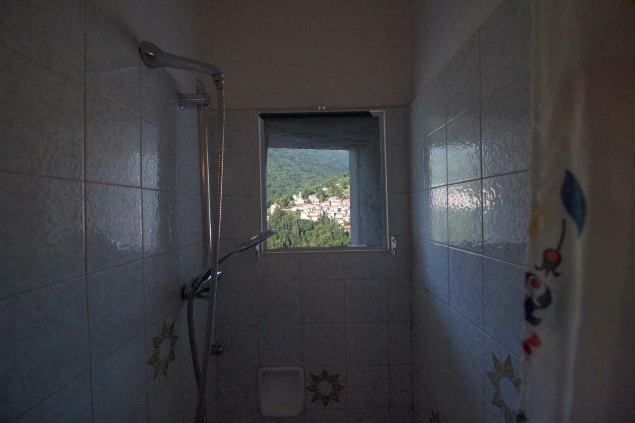 فيلا هوليداي هوم ليليانا Faggeto Lario المظهر الخارجي الصورة